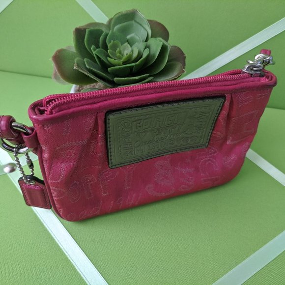 Rare Coach Est 1941 Poppy Wristlet - Picture 3 of 10